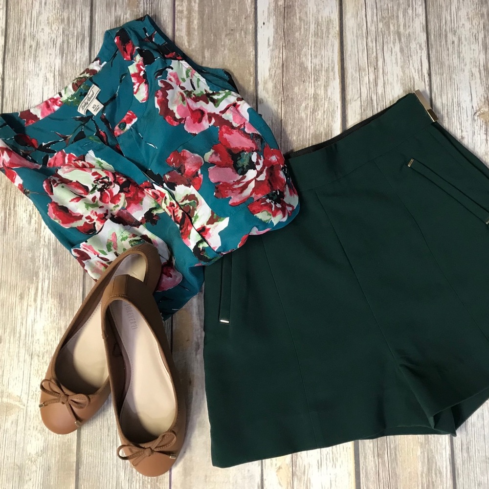 High waist H&M emerald green shorts - Sz 4